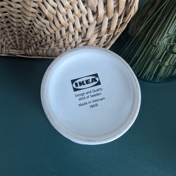 Discontinued IKEA FATALIG Spotted Black and White Dog Bud Vase - Picture 3 of 3